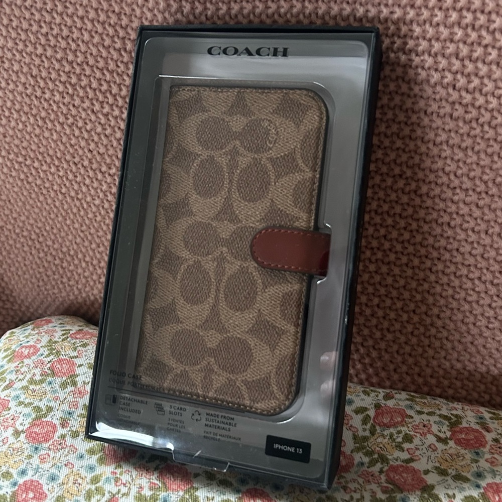 COACH iPhone 13 14 15 Folio